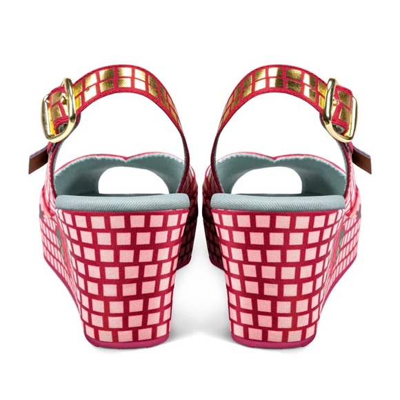 Chocolaticas® Mosaic Garden Women's Sandal - Picture 3 of 7